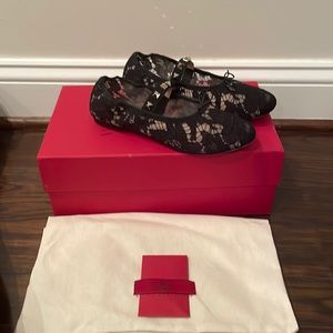 Authentic. Valentino Garavani Rockstud Ballerina Flats.